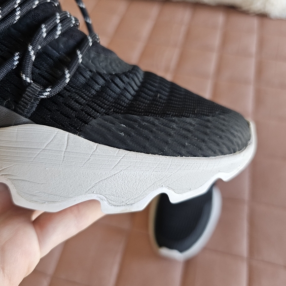 Sorel Kinetic™ Impact Lace Sneakers Size 8 - Picture 4 of 7